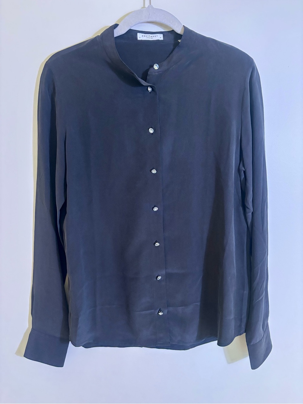 Equipment Femme  Black Washed Silk Gem Button-Front Long Sleeve Blouse Shirt